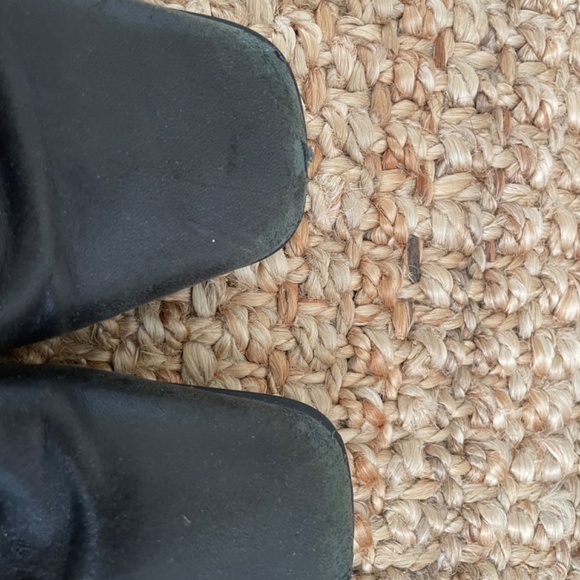 Chanel Black Leather Chelsea Boots 9 - Picture 5 of 8